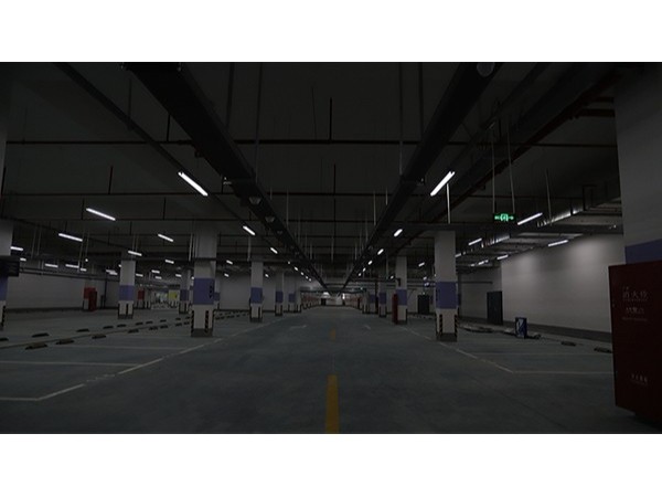 昆山中学地下停车库午夜福利精品视频已进入尾声