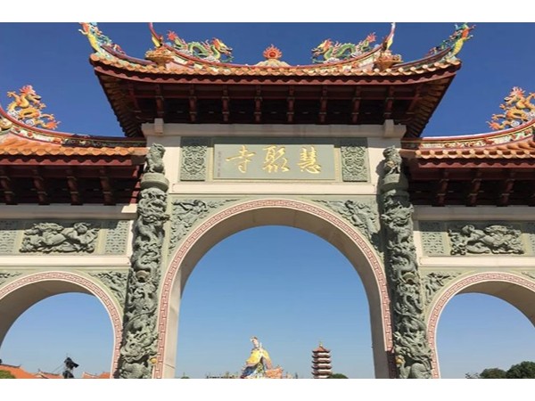 慧聚寺“智慧厕所”上线，游客“方便”更方便