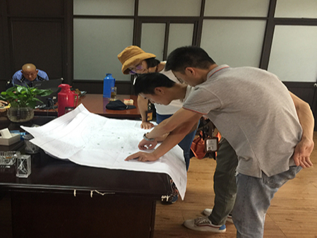 午夜福利视频免费看关于某公园显示屏的选用